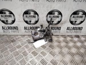 Usagé Etrier de frein (pince) arrière gauche Kia Picanto (JA) 1.0 12V Prix € 50,00 Règlement à la marge proposé par AllroundCarParts