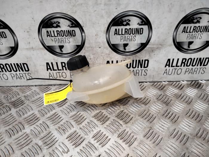 Expansion vessel from a Renault Clio IV (5R)  2014