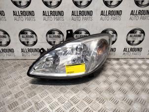Used Headlight, left Mercedes Vito (639.7) Price € 85,00 Margin scheme offered by AllroundCarParts