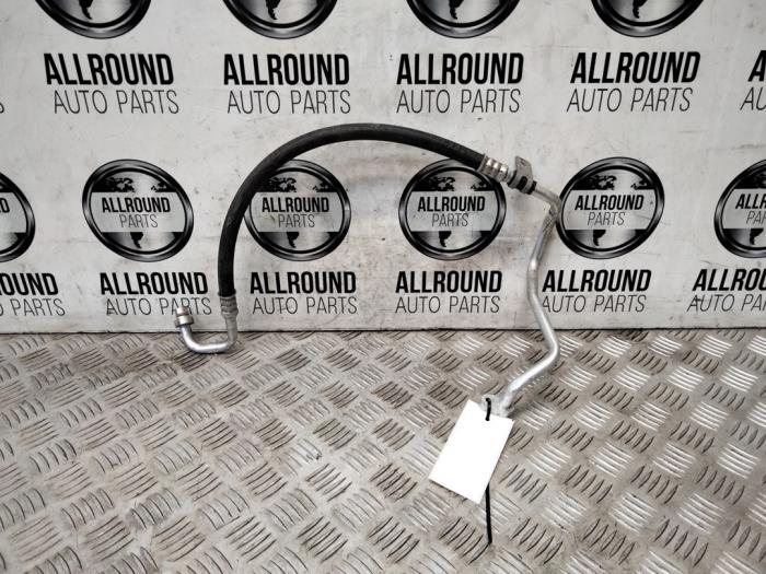 Air conditioning line Renault Captur 924901662R