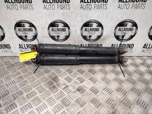 Used Shock absorber kit Renault Scénic IV (RFAJ) Price € 75,00 Margin scheme offered by AllroundCarParts