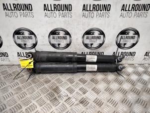 Used Shock absorber kit Renault Megane IV (RFBB) Price € 55,00 Margin scheme offered by AllroundCarParts