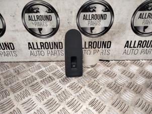 Used Electric window switch Volkswagen Up! (121) Price € 10,00 Margin scheme offered by AllroundCarParts
