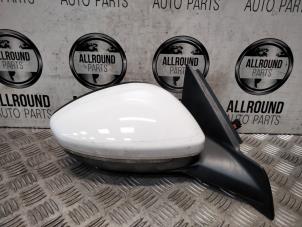 Used Wing mirror, right Peugeot 208 II (UB/UH/UP) 1.2 Vti 12V 82 Price € 150,00 Margin scheme offered by AllroundCarParts