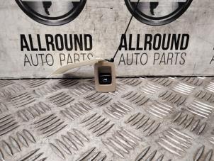 Used Electric window switch BMW 3 serie Touring (E91) Price € 10,00 Margin scheme offered by AllroundCarParts