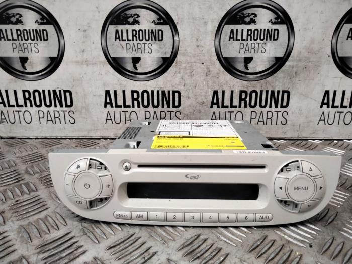 Radioodtwarzacz CD z Fiat 500 (312)  2014