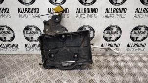 Used Battery box Renault Clio IV (5R) Price € 30,00 Margin scheme offered by AllroundCarParts