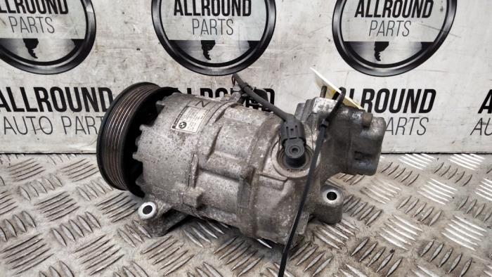 Air conditioning pump from a BMW 3 serie (E90) 318i 16V 2007