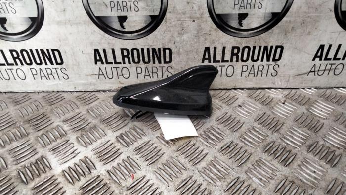 Używane Antena Volkswagen Caddy Cargo V (SBA/SBH) 2.0 TDI 75 Cena € 25,00 Procedura marży oferowane przez AllroundCarParts