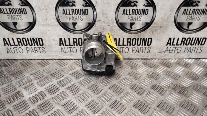 Usagé Boîtier accélérateur Ford Kuga II (DM2) 1.5 EcoBoost 16V 120 Prix € 25,00 Règlement à la marge proposé par AllroundCarParts