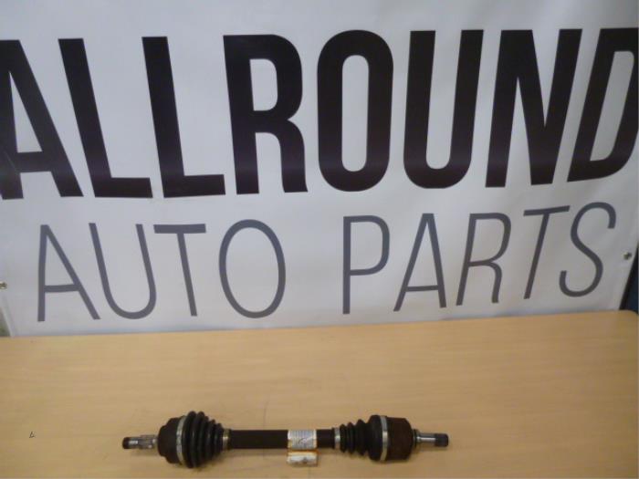 Gebrauchte Antriebswelle links vorne Peugeot 308 (4A/C) 1.4 VTI 16V Preis auf Anfrage angeboten von AllroundCarParts