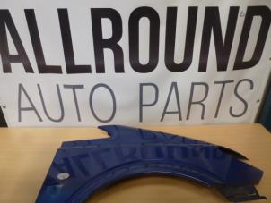 Used Front wing, right Mercedes Vito (639.7) 2.2 111 CDI 16V Price on request offered by AllroundCarParts