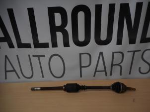 Usagé Cardan droit (transmission) Renault Trafic Prix sur demande proposé par AllroundCarParts