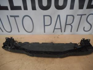Used Front bumper, central component Peugeot 307 SW (3H) 1.6 HDi 16V Price on request offered by AllroundCarParts