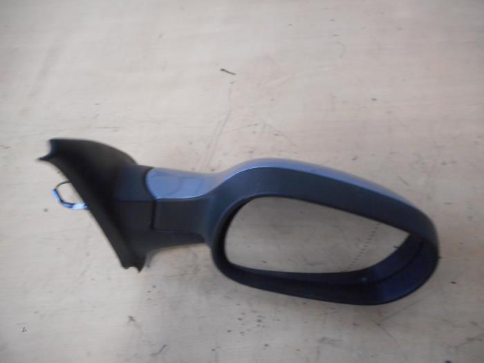 Wing mirror, right from a Nissan Micra (K12) 1.2 16V 2007
