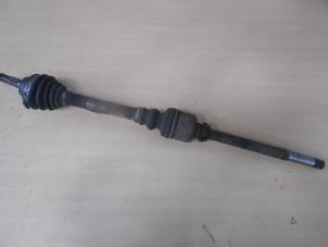 Used Front drive shaft, right Peugeot 307 CC (3B) 2.0 16V Price on request offered by AllroundCarParts