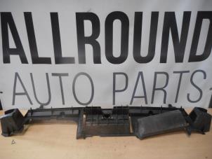 Gebrauchte Stoßstangenteil Mitte hinten Peugeot 1007 (KM) 1.4 HDI Preis auf Anfrage angeboten von AllroundCarParts