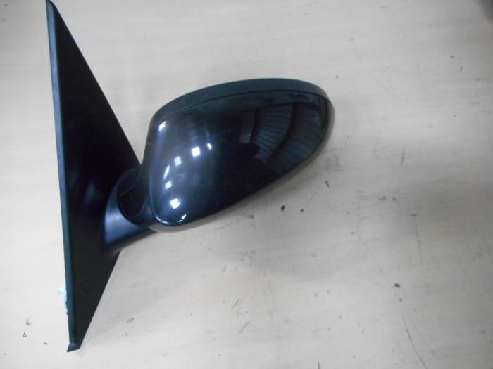 Wing mirror, left from a BMW 1 serie (E87/87N)  2006