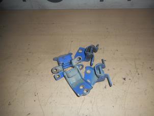 Used Set of hinges Chevrolet Matiz 0.8 Price on request offered by AllroundCarParts