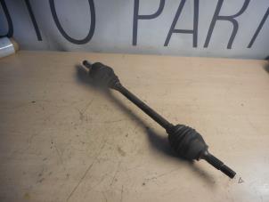 Used Front drive shaft, left Peugeot 1007 (KM) 1.4 Price on request offered by AllroundCarParts