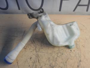 Used Front windscreen washer reservoir Peugeot 307 (3A/C/D) 1.6 16V Price on request offered by AllroundCarParts