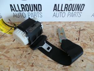 Usagé Ceinture arrière gauche BMW 5 serie (E60) 525d 24V Prix sur demande proposé par AllroundCarParts