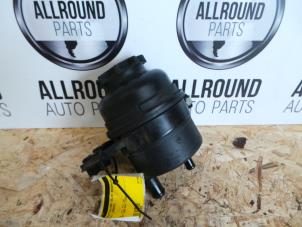 Used Power steering fluid reservoir BMW 1 serie (E87/87N) 116i 1.6 16V Price on request offered by AllroundCarParts
