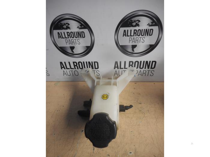 Kia Picanto Brake fluid reservoirs stock