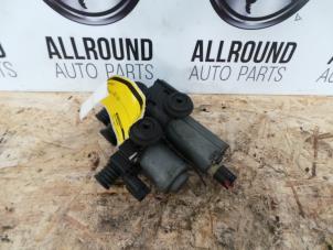 Used Water pump BMW 3 serie (E46/4) 318i 16V Price on request offered by AllroundCarParts