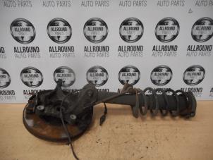 Used Front shock absorber rod, right Volkswagen Passat Variant (3C5) 1.9 TDI Price on request offered by AllroundCarParts