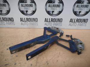Used Set of hinges Volkswagen Passat Variant (3C5) 1.9 TDI Price on request offered by AllroundCarParts