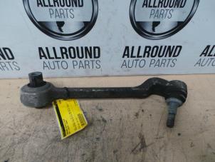 Used Front wishbone, right BMW 1 serie (E87/87N) 116i 1.6 16V Price on request offered by AllroundCarParts