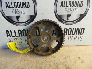 Used Camshaft sprocket Peugeot 206 (2A/C/H/J/S) 1.4 HDi Price on request offered by AllroundCarParts