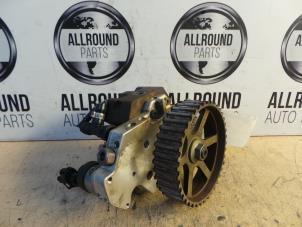 Used Mechanical fuel pump Volvo V40 (VW) 1.9 D Price on request offered by AllroundCarParts