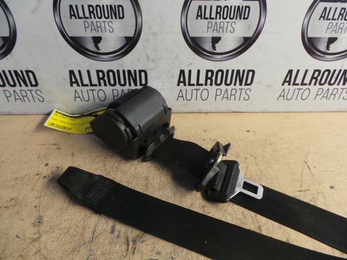 Front seatbelt, right from a BMW 3 serie (E46/2) 328 Ci 24V 2000