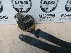 Used Front seatbelt, right Peugeot 206 CC (2D) 2.0 16V Price on request offered by AllroundCarParts
