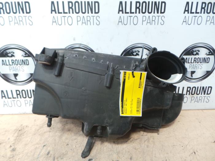 Begagnade Luftfilterhus Peugeot 308 (4A/C) Pris på förfrågan erbjuds av AllroundCarParts