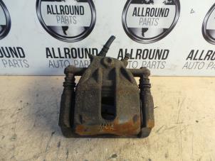 Used Front brake calliper, right Renault Clio III (BR/CR) 1.4 16V Price on request offered by AllroundCarParts