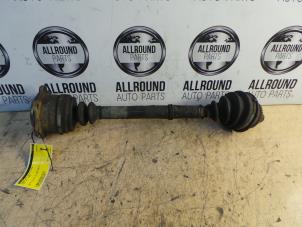 Used Front drive shaft, right Audi 80 (B4) 1.9 TDI Price on request offered by AllroundCarParts