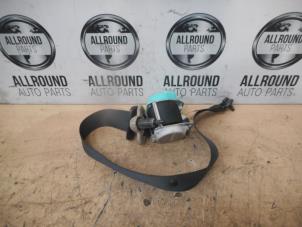 Used Rear seatbelt, left Nissan Note (E11) 1.5 dCi 68 Price on request offered by AllroundCarParts