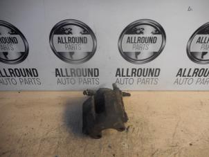 Used Rear brake calliper, left BMW 3 serie (E46/4) 320d 16V Price on request offered by AllroundCarParts