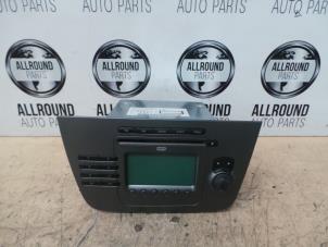 Used Radio CD player Seat Altea (5P1) Price on request offered by AllroundCarParts