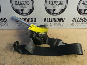 Used Rear seatbelt, right Volvo V50 (MW) 2.0 D 16V Price on request offered by AllroundCarParts