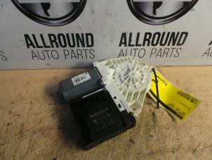 Used Door window motor Seat Leon (1P1) 1.9 TDI 105 Price on request offered by AllroundCarParts