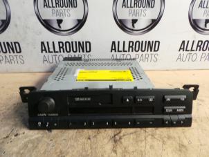 Usados Reproductor de casetes y radio BMW 3 serie (E46/4) Precio de solicitud ofrecido por AllroundCarParts
