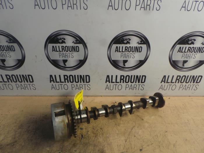 Usagé Arbre à cames Peugeot 107 1.0 12V Prix sur demande proposé par AllroundCarParts