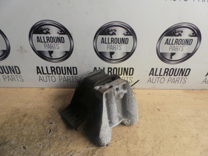 Used Engine mount Nissan Micra (K12) Price on request offered by AllroundCarParts