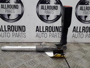 Used Rear seatbelt tensioner, left BMW 3 serie (E90) 318i 16V Price € 40,00 Margin scheme offered by AllroundCarParts