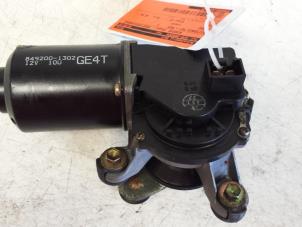 Used Wiper motor + mechanism Mazda 626 (GF14) 2.0 DiTD 16V Price € 45,00 Margin scheme offered by Autodemontagebedrijf Smit