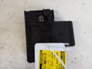 Used Card reader (lock) Renault Scénic II (JM) 1.6 16V Price on request offered by Autodemontagebedrijf Smit